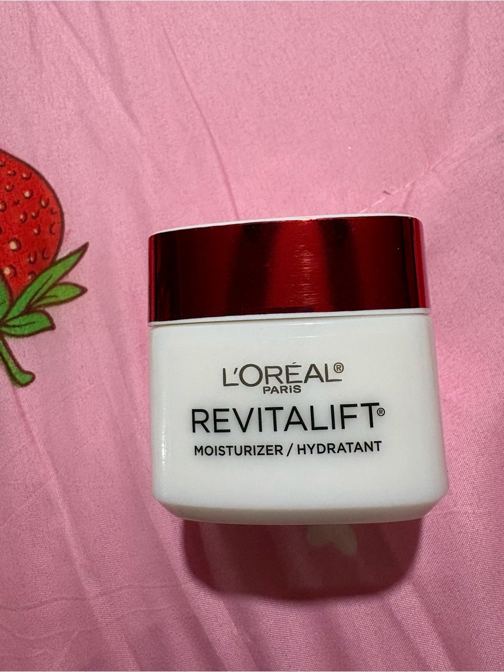 L'Oreal Revitalift Moisturizer - White Jar with Red Lid